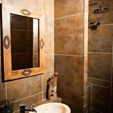 Au Plaisir Πανσιόν 3*